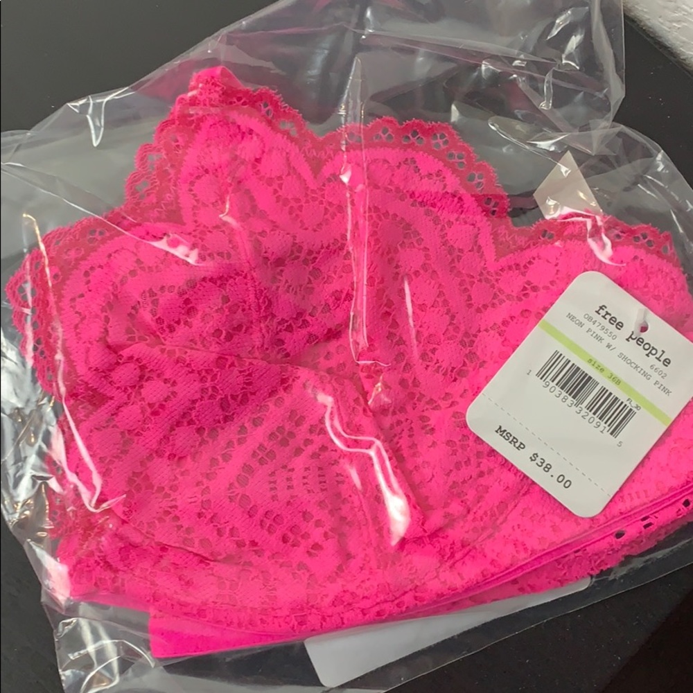 Free People Slow Dance Lace Bra NWT -36B S3 - Picture 3 of 3